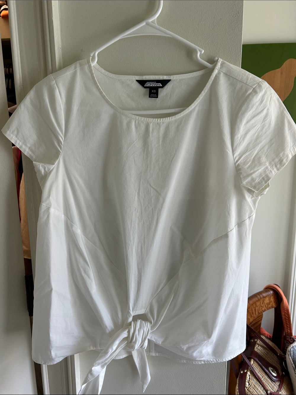 project RUNWAY White Short Sleeve Tie-Front Top